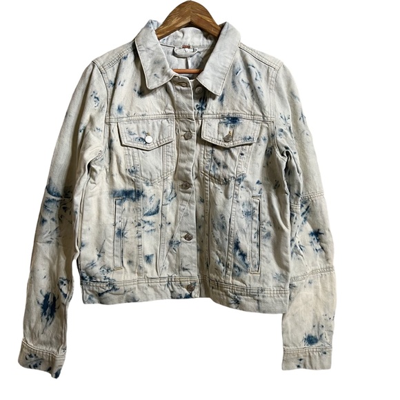 NWT! Free People Rumors Jones Tie Dye Blue Denim Jacket - Picture 4 of 10